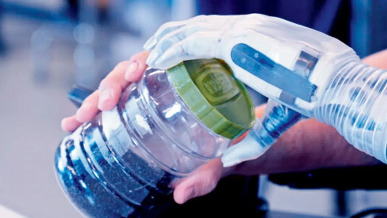 https://images.mid-day.com/images/images/2026/oct/Bionic-arm_1791081839344_d.jpg