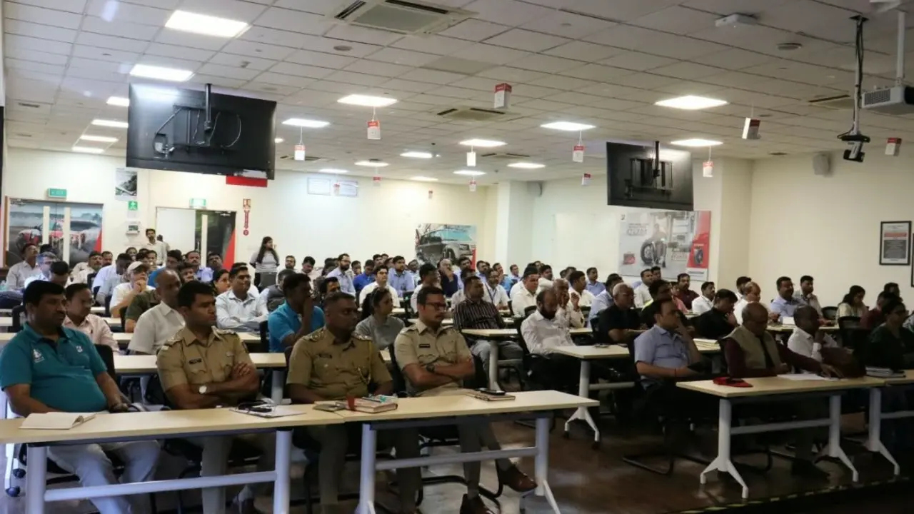 Pune Collector Jitendra Dudi reviews road, water supply and civic issues in Chakan (Pic/Special arrangement)
