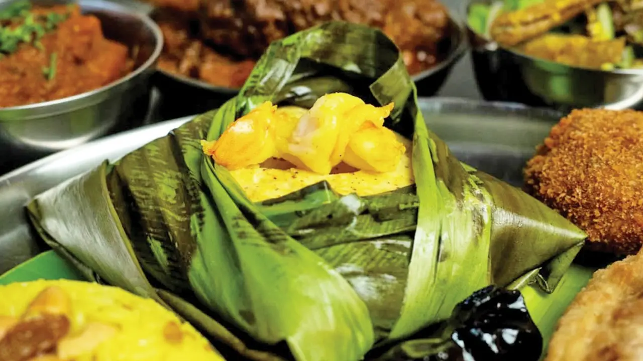 Enjoy the flavours of West Bengal through this pop-up in Mumbai next week Chingri Paturi