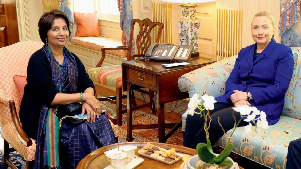 Nirupama Rao: ‘Foreign Service taught me to stay curious’ Nirupama Rao with US Secretary of State Hillary Clinton in 2012. Rao was Ambassador to the United States at the time. Pics Courtesy/Nirupama Rao
