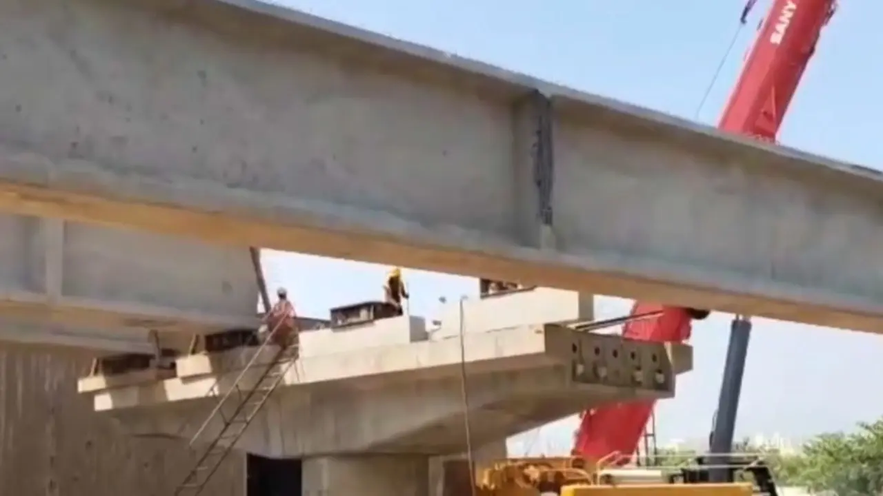Thane Coastal Road: Project reaches 45 per cent completion as MMRDA erects 10 girders in a single day The achievement surpassed the usual daily output of four to six girders, an official statement said. videograb/MMRDA on X