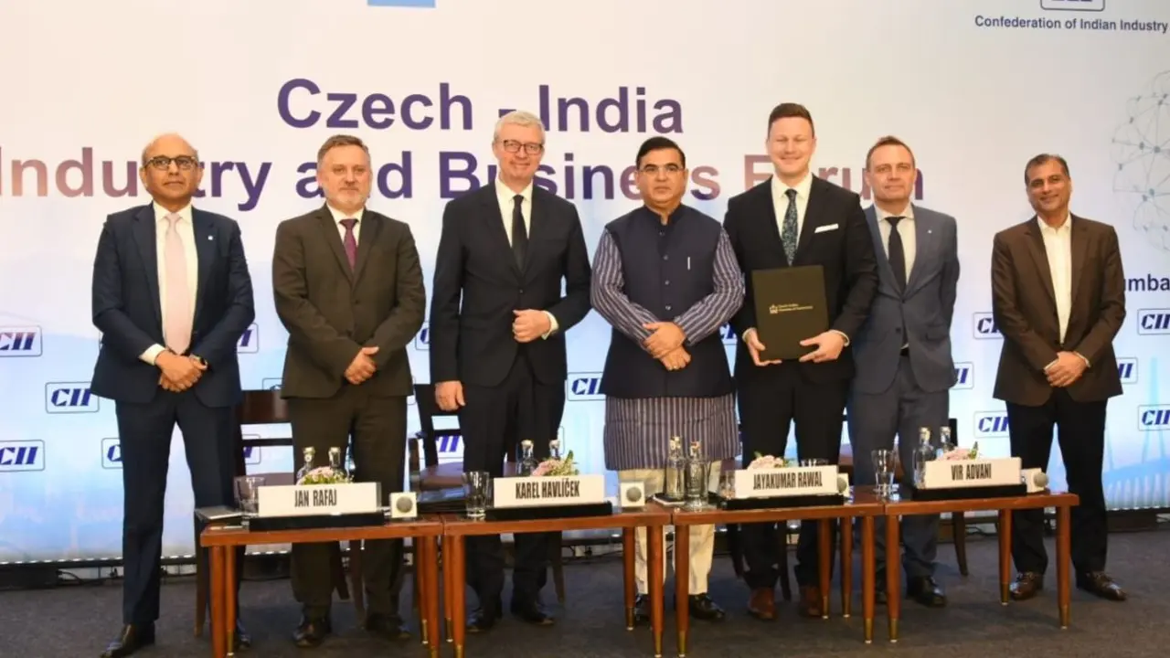 Maharashtra invites Czech companies to invest in manufacturing, technology and defence sectors Indian and Czech industry representatives in Mumbai