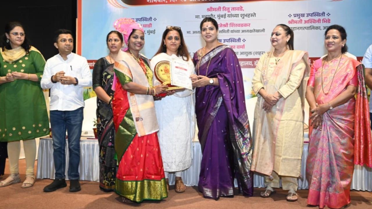Mumbai Mayor hikes Ideal Teacher Award prize money to Rs 25,000 from next year Pic/Special Arrangement