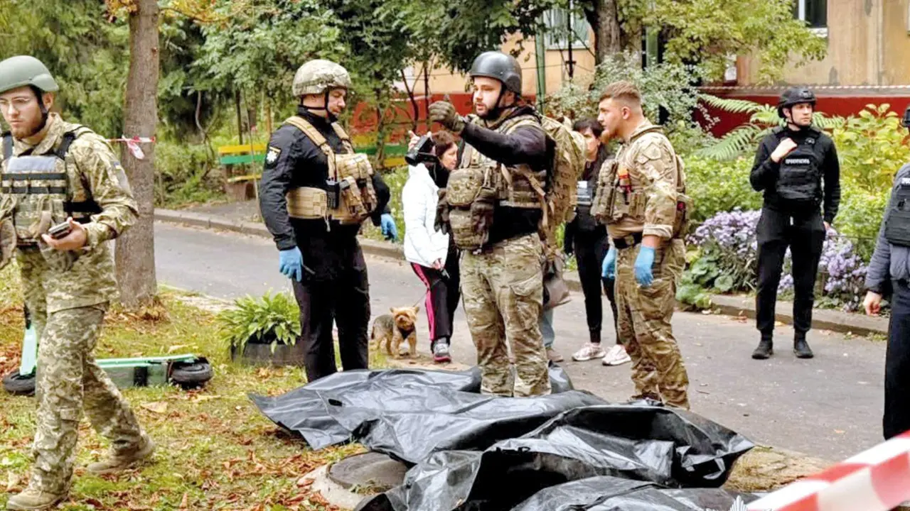 Russian attacks kill 20 in Ukraine’s Zaporizhzhia region, says Zelenskyy Three children were among those killed when Russian aerial bombs hit residential buildings in Zaporizhzhia. Pics/PTI