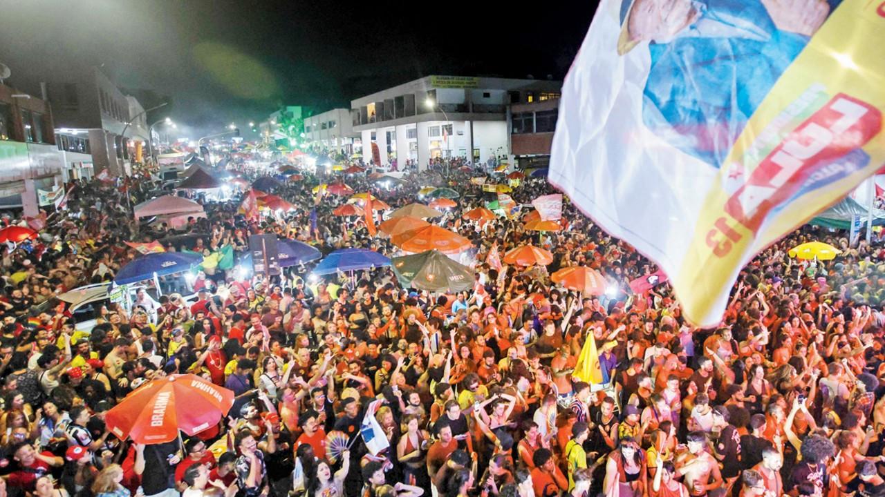 Lula da Silva re-elected as Brazil president amid tensions over US influence