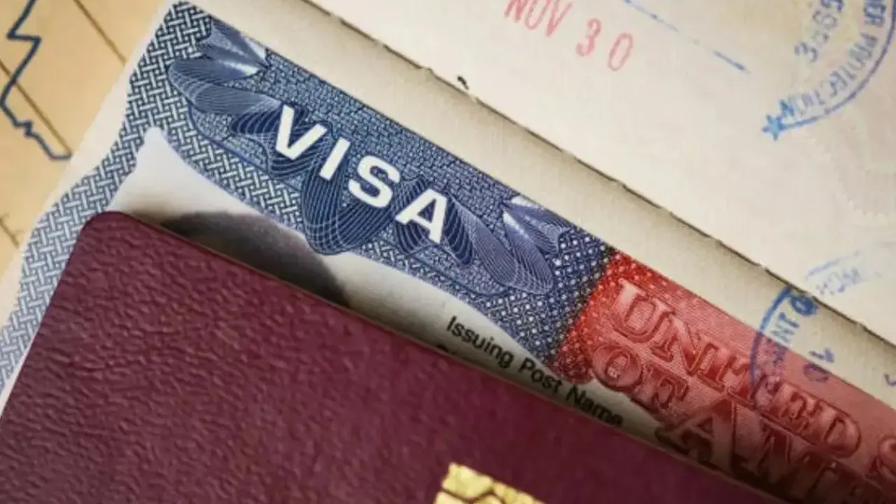 Zoho founder tells IT professionals in US to come back, 'let's build India' Zoho founder Vembu says Indians who are on a visa in the US face uncertainty. Representational Image. File pic.
