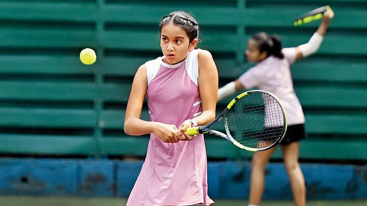 MSSA inter-school tennis tournament: Udayachal’s Ananya cruises into Round Two Ananya Sancheti during her Rd-1 win recently. Pic/Ashish Raje