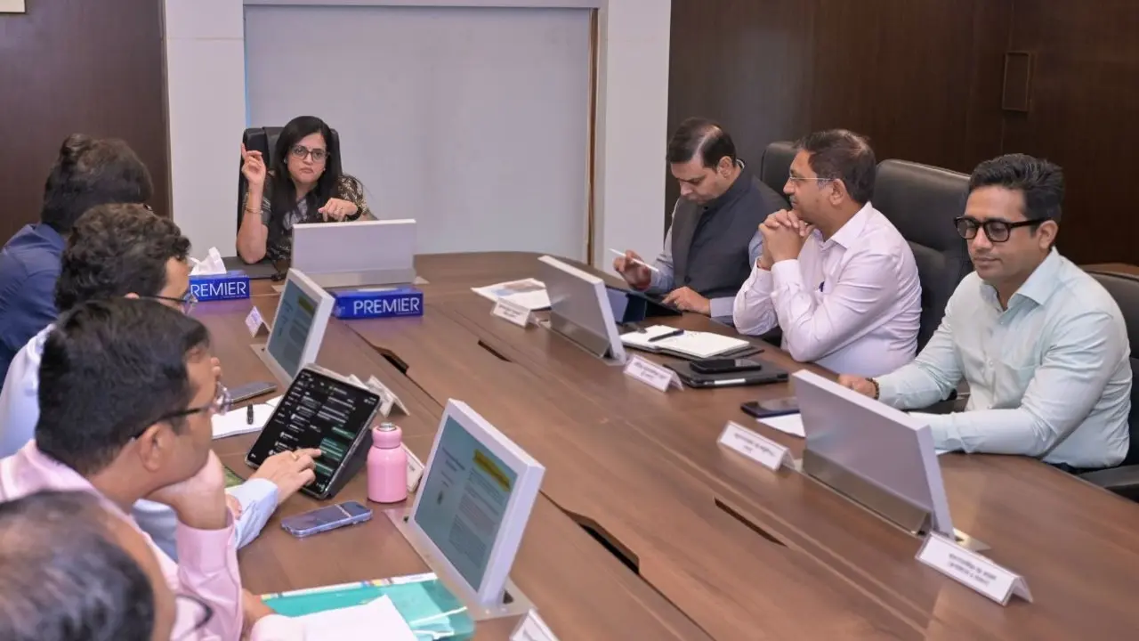 Mumbai civic body to digitise administrative operations, onboard 14,000 users to e-office system The platform will facilitate the recording of incoming and outgoing correspondence, scanning of letters and tracking of action taken. Pic/ BMC