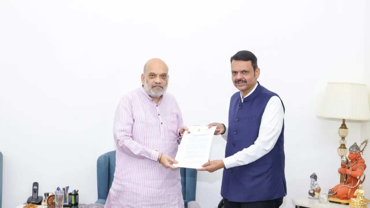 Maharashtra drought relief: CM Fadnavis seeks Centre’s assistance, Amit Shah assures support HM Shah said a Central team would visit Maharashtra from October 8 to 11. Pic/ X