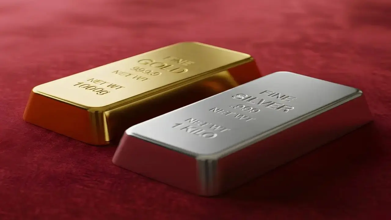 Silver prices fall Rs 1,067 to Rs 2,24,688 per Kg in MCX futures trade Representational image. File pic
