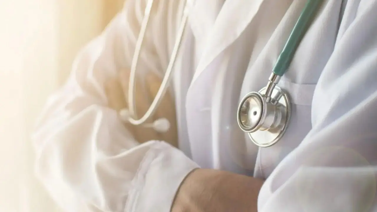 Giornata mondiale della menopausa 2026: Navigazione sulla salute delle ossa dopo la menopausa