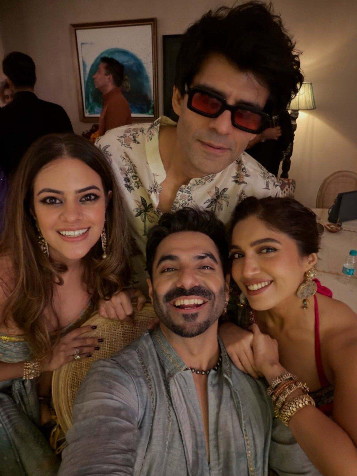 He was also seen striking a pose with Bhumi Pednekkar. He was also seen striking a pose with Bhumi Pednekkar.
