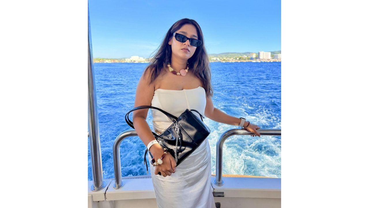 Twinkle Gupta: The Delhi NCR Makeup Artist Brides Fly Across Continents to Book Twinkle Gupta.