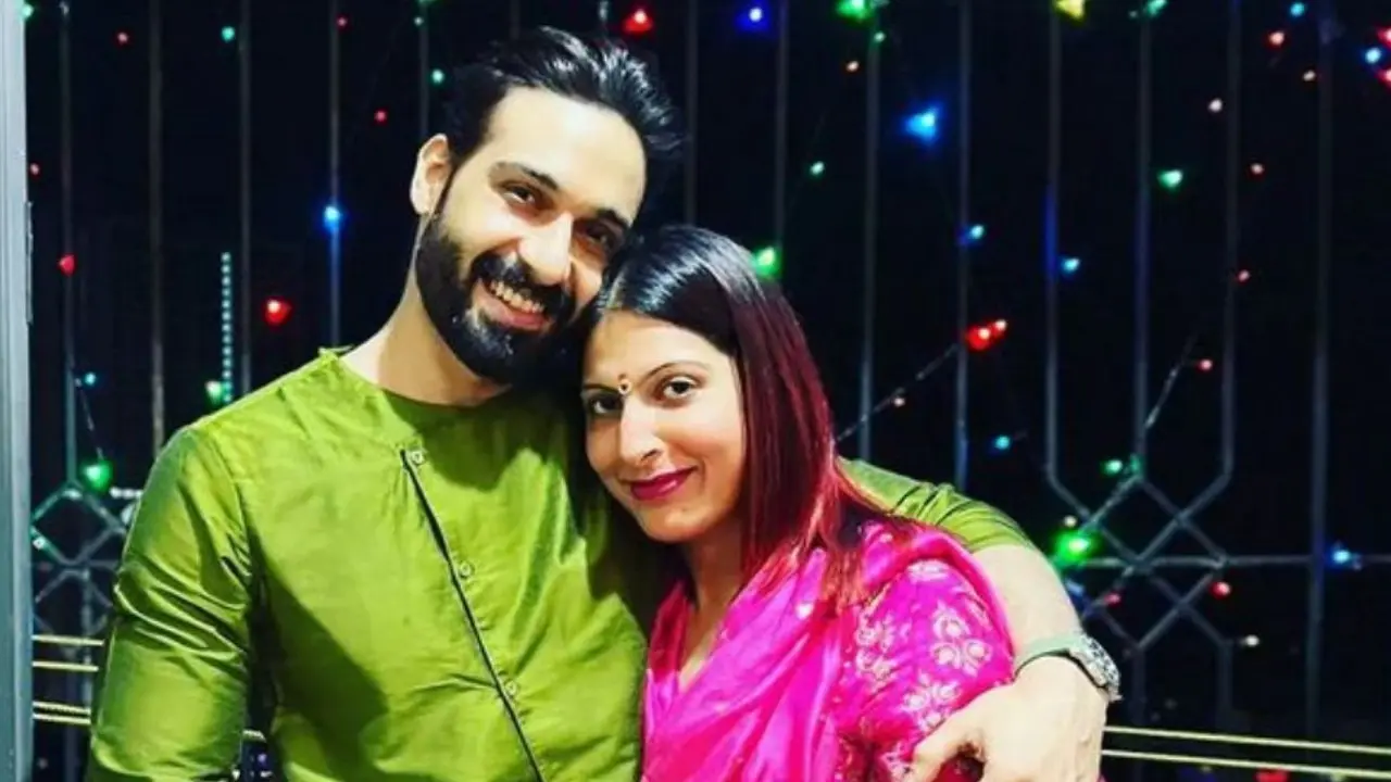 Udaan actor Vijayendra Kumeria confirms he and wife Preeti Bhatia have been separated for four years Vijayendra Kumeria and wife Preeti Bhatia. Pic via Instagra