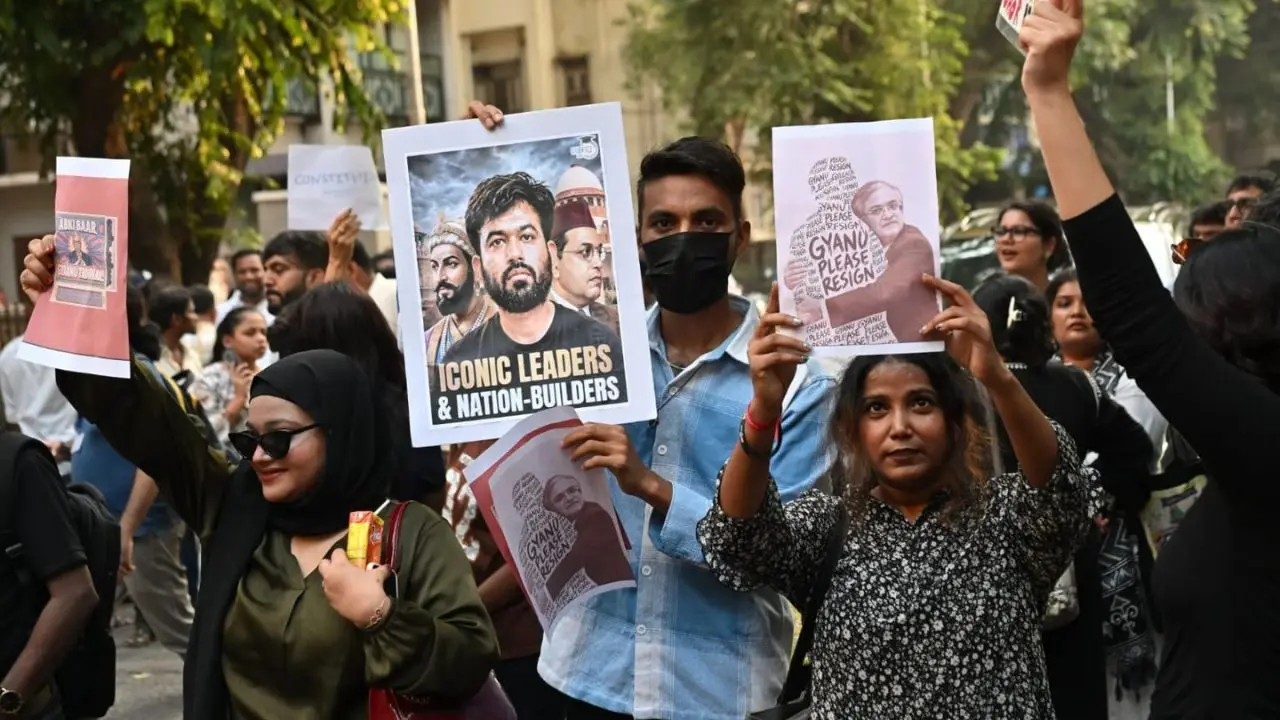 Apart from Aaditya Thackeray and Amit Thackeray, other leaders named in the FIR include MNS leader Sandeep Deshpande and Shiv Sena (UBT) leaders Varun Sardesai and Mahesh Sawant. PIC/ SAYYED SAMEER ABEDI