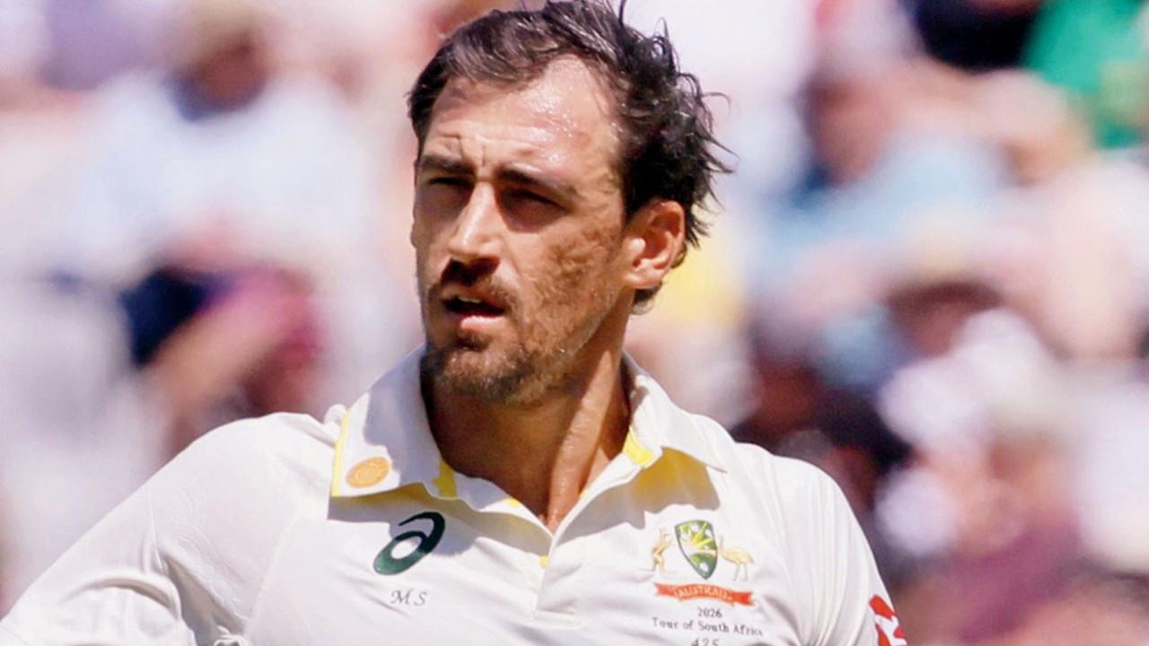 Oz pace ace Starc picks two as SA take 40-run lead on Day 3 Mitchell Starc. Pic/AP, PTI