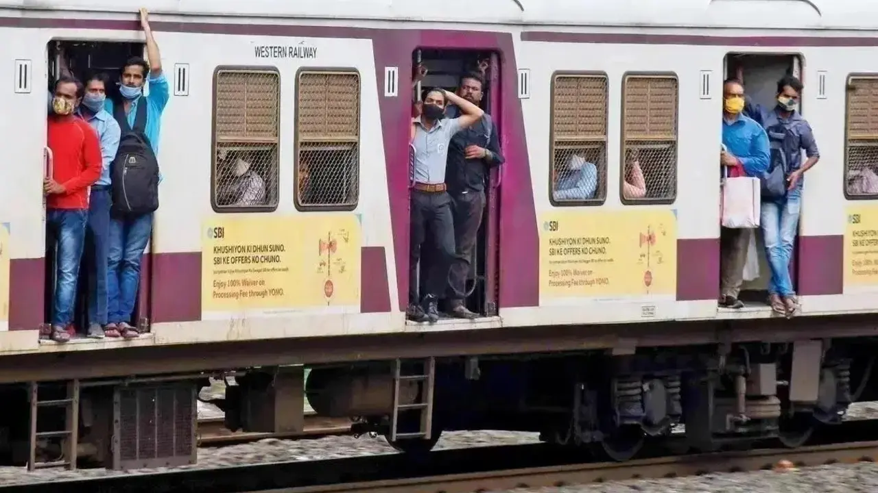 Mumbai local train updates: WR announces 4-hour jumbo block on Sunday Western Railway said details of the affected services will be displayed at stations on the suburban section. Commuters have been advised to check before travelling. Representational pic