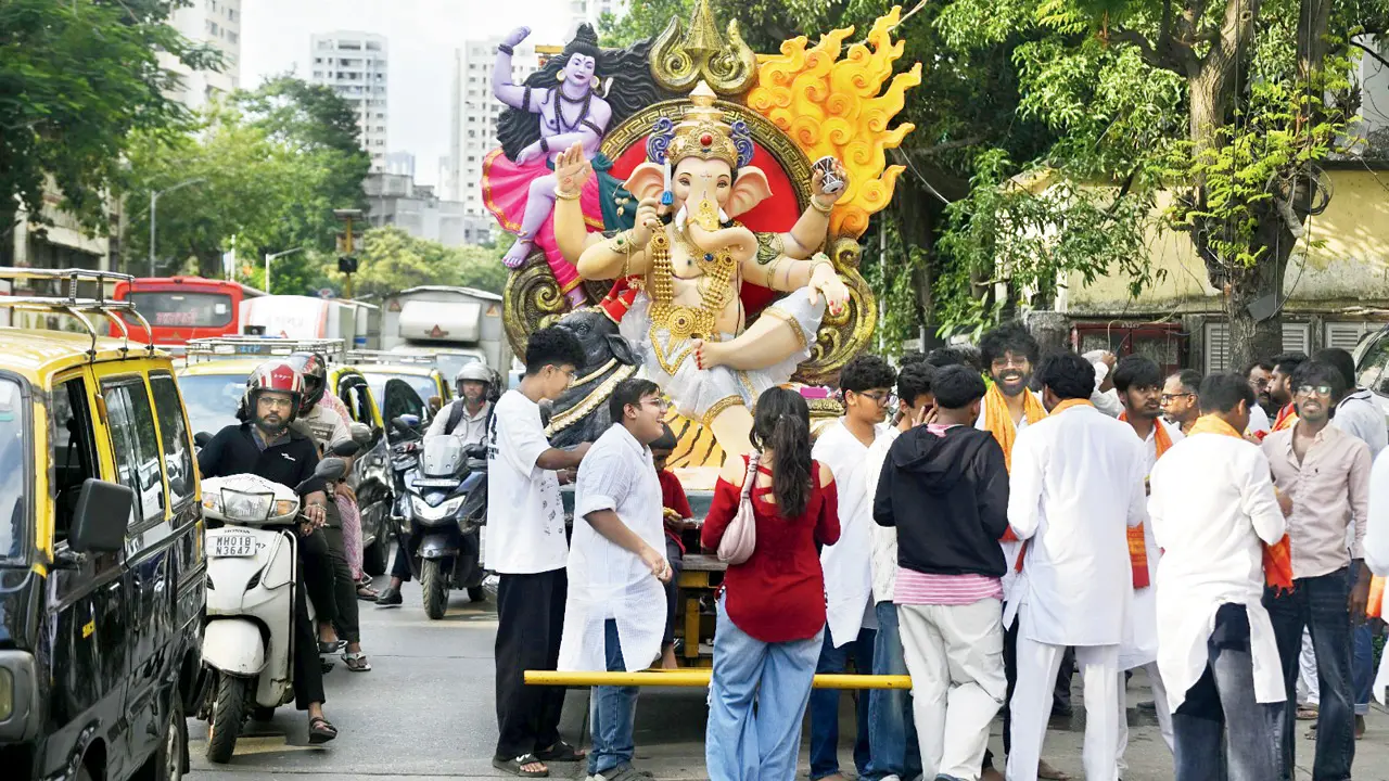 Let’s use Ganeshotsav to spread the right message Representation pic