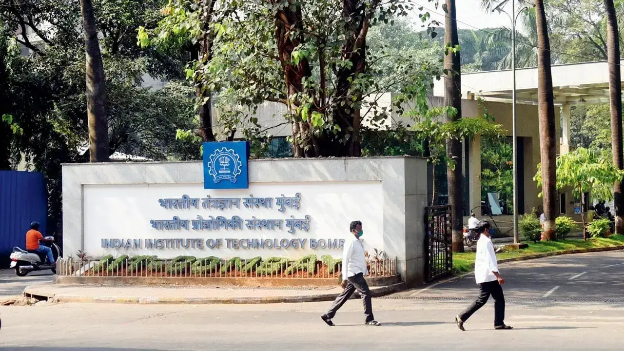 IIT Bombay student death: Institute says Director Shireesh hasn't resigned The protesters claimed that the victim faced severe academic pressure and threats of suspension. Representational Pic