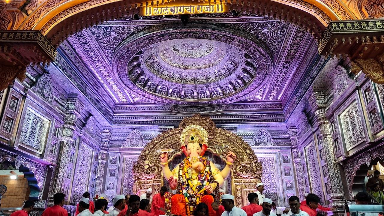 Ganeshotsav 2026: Lalbaugcha Raja sees queues swell from midnight on Day 1 Lalbaugcha Raja 2026 sits in an ornate silver-and-gold darbar as devotees and mandal workers gather for Day 1 darshan at the Lalbaug pandal. PIC/MANJEET THAKUR