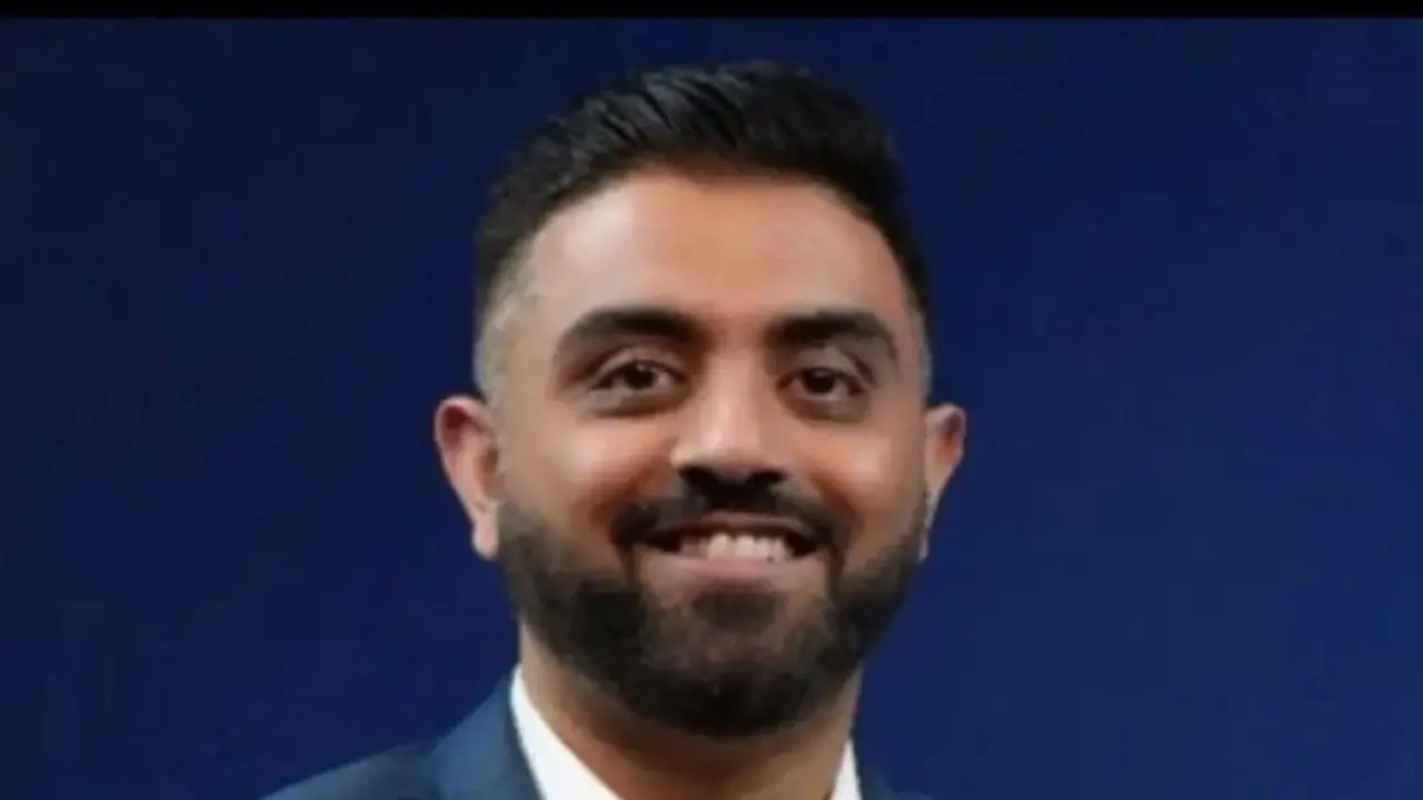 Indian Captain Smit Machchhar, who was reportedly stabbed and severely wounded while fighting his co-pilot to prevent an alleged attempt to crash flydubai flight FZ1073, has been hailed as a hero in Israeli media. PIC/X
