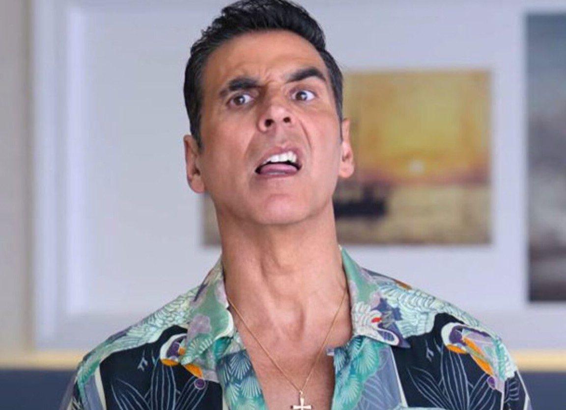 Housefull (2010 onwards): He played the central role of Aarush in the first three instalments, bringing his trademark comic timing and chaotic energy to the films. From Housefull (2010) to Housefull 2 (2012), Housefull 3 (2016) and Housefull 4 (2019), the franchise became one of Bollywood’s most successful comedy series. Housefull (2010 onwards): He played the central role of Aarush in the first three instalments, bringing his trademark comic timing and chaotic energy to the films. From Housefull (2010) to Housefull 2 (2012), Housefull 3 (2016) and Housefull 4 (2019), the franchise became one of Bollywood’s most successful comedy series.