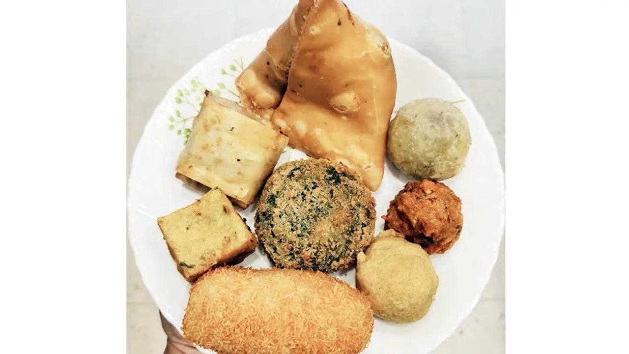 Premji’s Farsan At this Borivli store, traditional Gujarati faral takes centre stage, with Chakli, Chivda, Chorafali and Karanji joining an assortment of mithai. Established in 1951, they prepare their festive fare in-house, using only pure ghee. At Near Railway Station, Sundar Nagar, Borivli West. Cost Rs 200 onwards Premji’s Farsan At this Borivli store, traditional Gujarati faral takes centre stage, with Chakli, Chivda, Chorafali and Karanji joining an assortment of mithai. Established in 1951, they prepare their festive fare in-house, using only pure ghee. At Near Railway Station, Sundar Nagar, Borivli West. Cost Rs 200 onwards