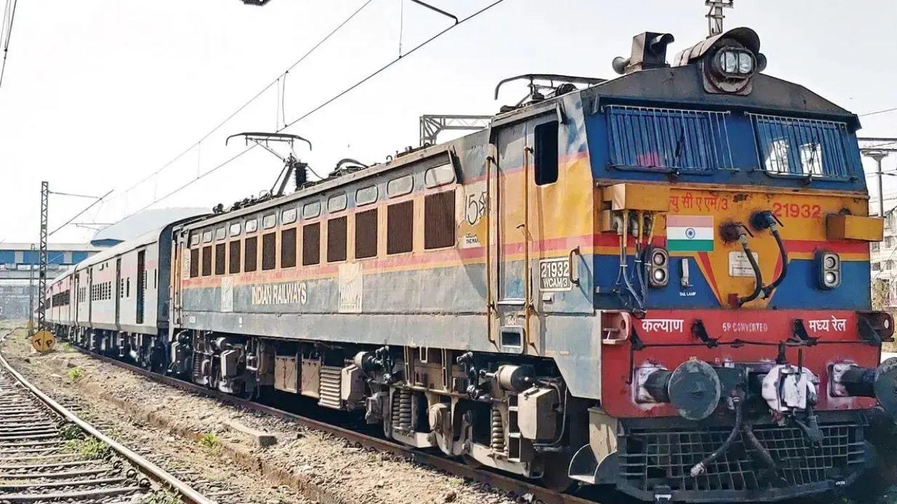 Mumbai LIVE: Central Railway PRS to close after 2 pm on September 14 Representational image. File pic