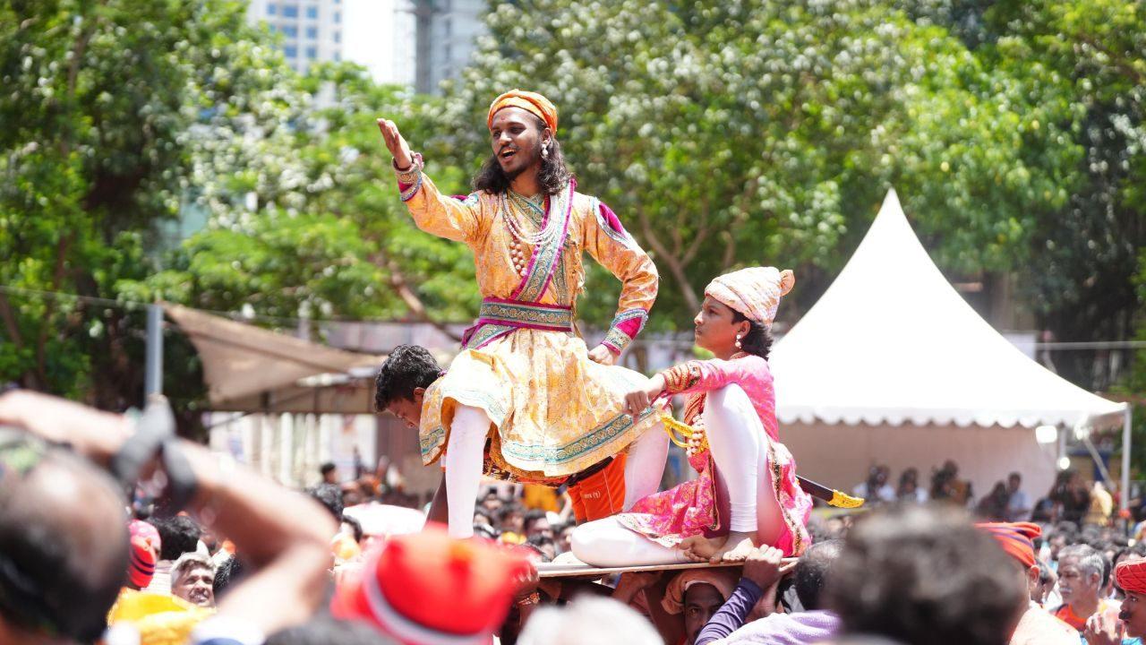 The festivities witnessed historical depictions showcasing Maharashtra's rich cultural and heritage traditions