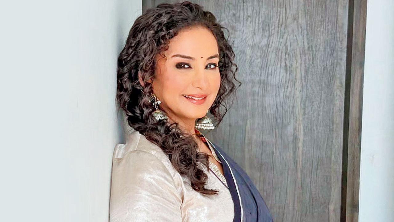 Divya Dutta says working with Manoj Bajpayee in Last Man in Tower was worth the wait Divya Dutta. Pics/Instagram, Youtube