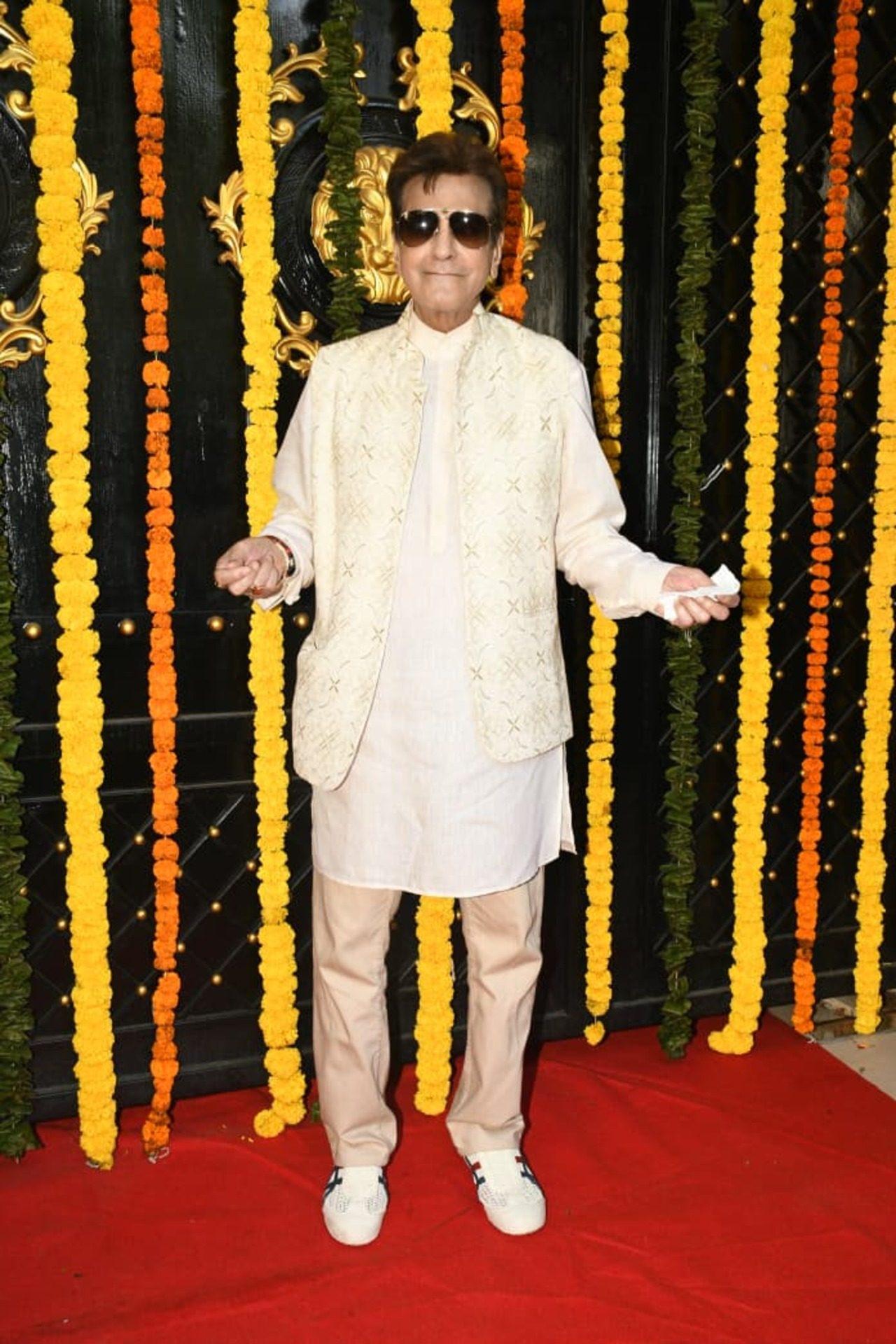 Veteran actor Jeetendra was also seen greeting paps at his home amid the ganpati celebrations. Veteran actor Jeetendra was also seen greeting paps at his home amid the ganpati celebrations.