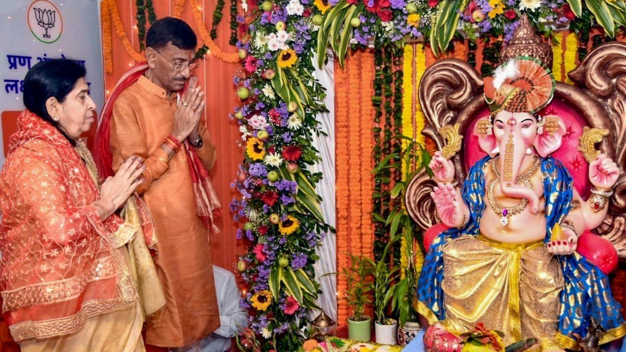 Meanwhile, in Ranchi, Union Minister of State for Defence Sanjay Seth offered prayers to Lord Ganesha on the occasion Meanwhile, in Ranchi, Union Minister of State for Defence Sanjay Seth offered prayers to Lord Ganesha on the occasion