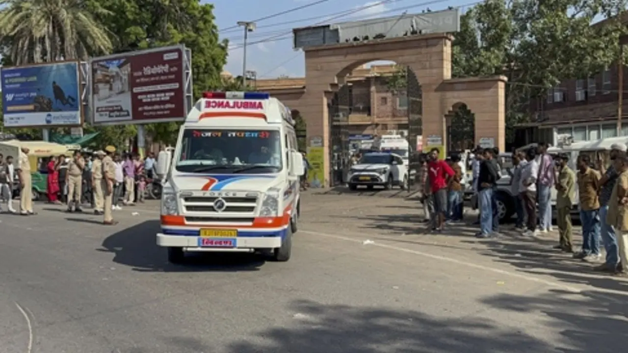 Jodhpur fire: 6 injured firefighters shifted to Jaipur via green corridor An ambulance carrying critically injured personnel exits Mahatma Gandhi Hospital to transfer victims to Jaipur following a major chemical factory fire in the Basni Industrial Area, in Jodhpur, on Thursday. Pic/PTI