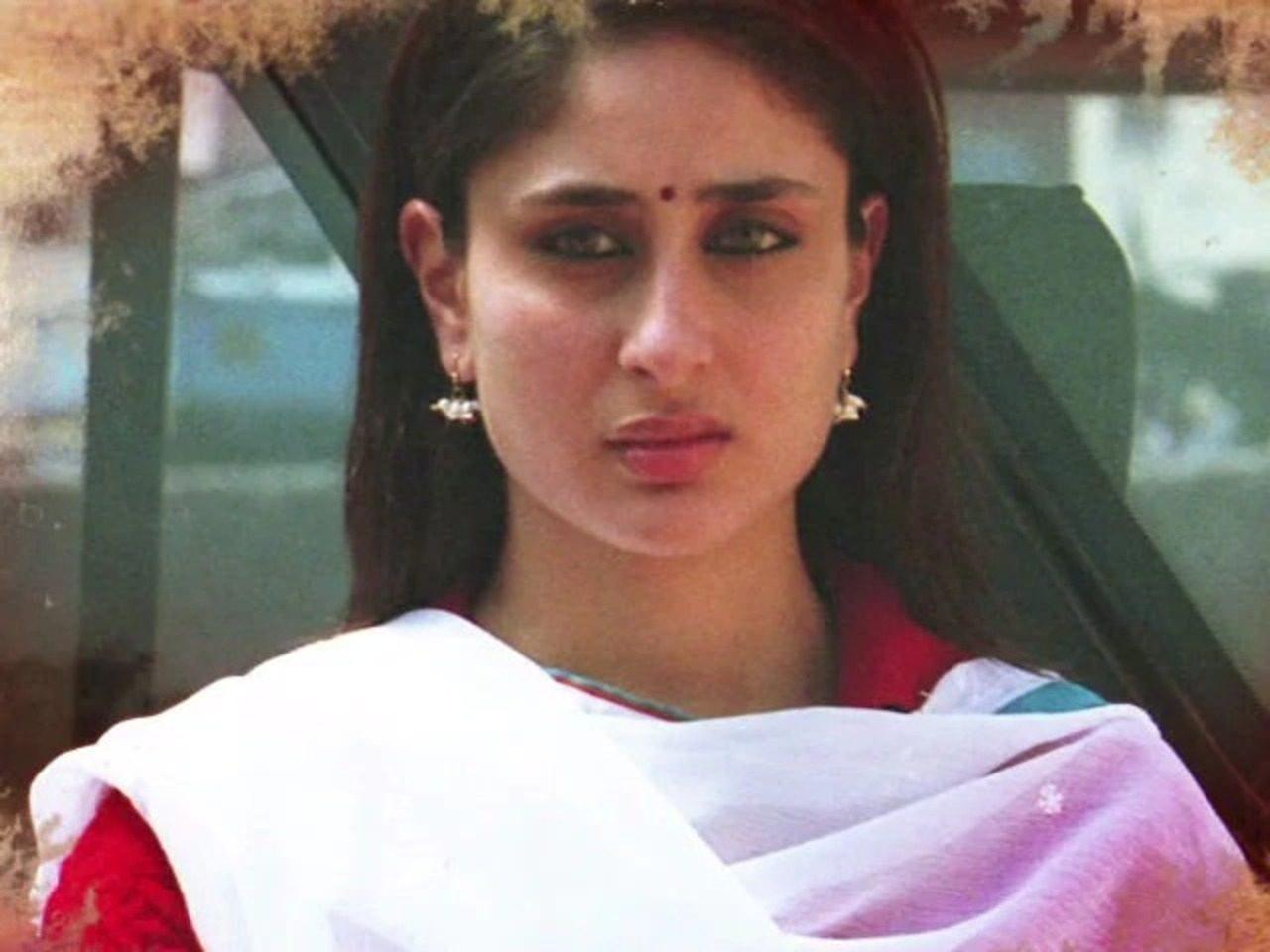 In Omkara, the adaptation of Shakespeare's Othello, she played Dolly Mishra, a quiet, tragic, and vulnerable young woman sporting a restrained, natural look.