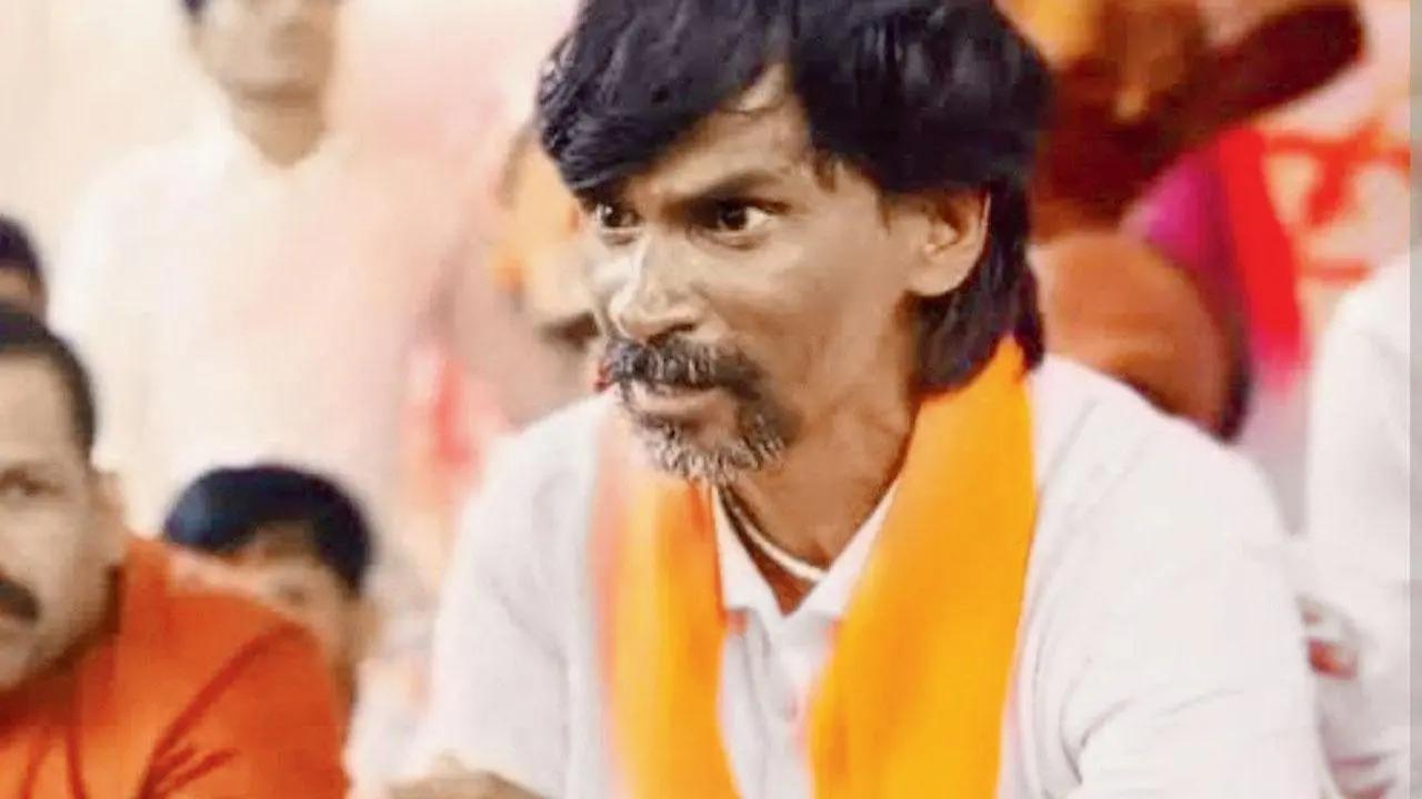 Mumbai cops deny permission for protest, claims Jarange, vows to continue march Manoj Jarange said that his legal team would challenge the order. File Pic