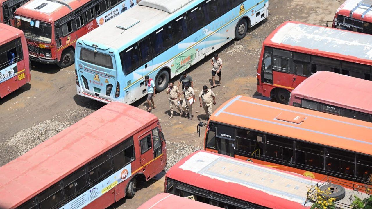 Passengers can book seats for the special buses through the official MSRTC website and the MSRTC Bus Reservation mobile application. Reservations will also be available at bus stations across the state