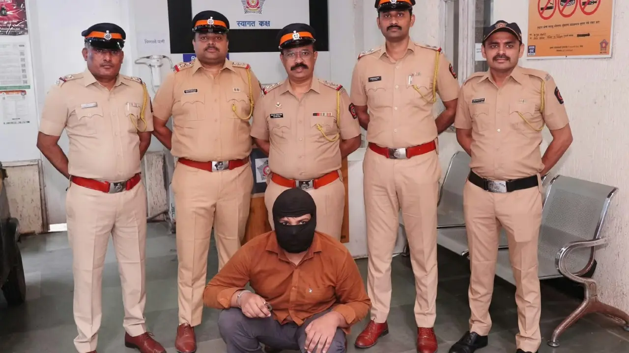 Mulund Police arrest Punjab man for extorting from woman over private photos The investigation eventually led police to Punjab, where accused was traced and arrested. Pic/Special Arrangement