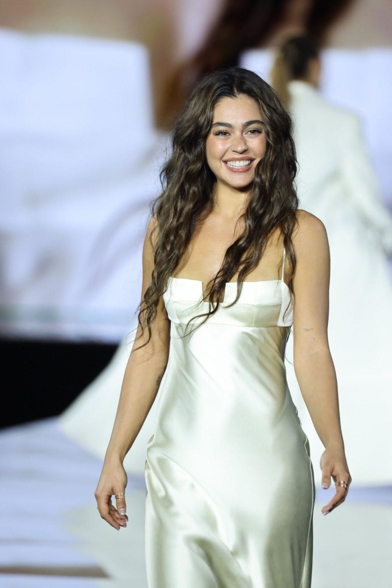 Mika Abdalla made her Le Defile debut at Paris Fashion Week, walking the L’Oreal Paris runway in an elegant ivory gown. The Off Campus star joined the annual “Express Your Worth” showcase, celebrating individuality and self-confidence across film, fashion, music and sport Mika Abdalla made her Le Defile debut at Paris Fashion Week, walking the L’Oreal Paris runway in an elegant ivory gown. The Off Campus star joined the annual “Express Your Worth” showcase, celebrating individuality and self-confidence across film, fashion, music and sport