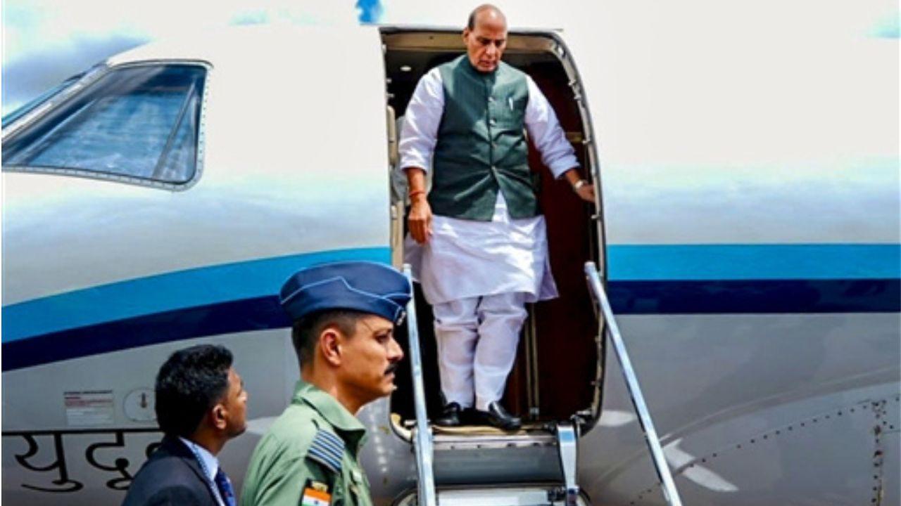 Defence Minister Rajnath Singh arrives in Colombo for a three-day official visit to Sri Lanka, with strengthening maritime and defence cooperation high on the agenda Defence Minister Rajnath Singh arrives in Colombo for a three-day official visit to Sri Lanka, with strengthening maritime and defence cooperation high on the agenda