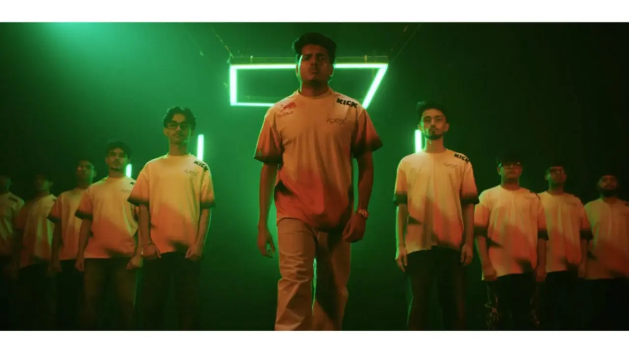 KICK, Team Apex Gaming.