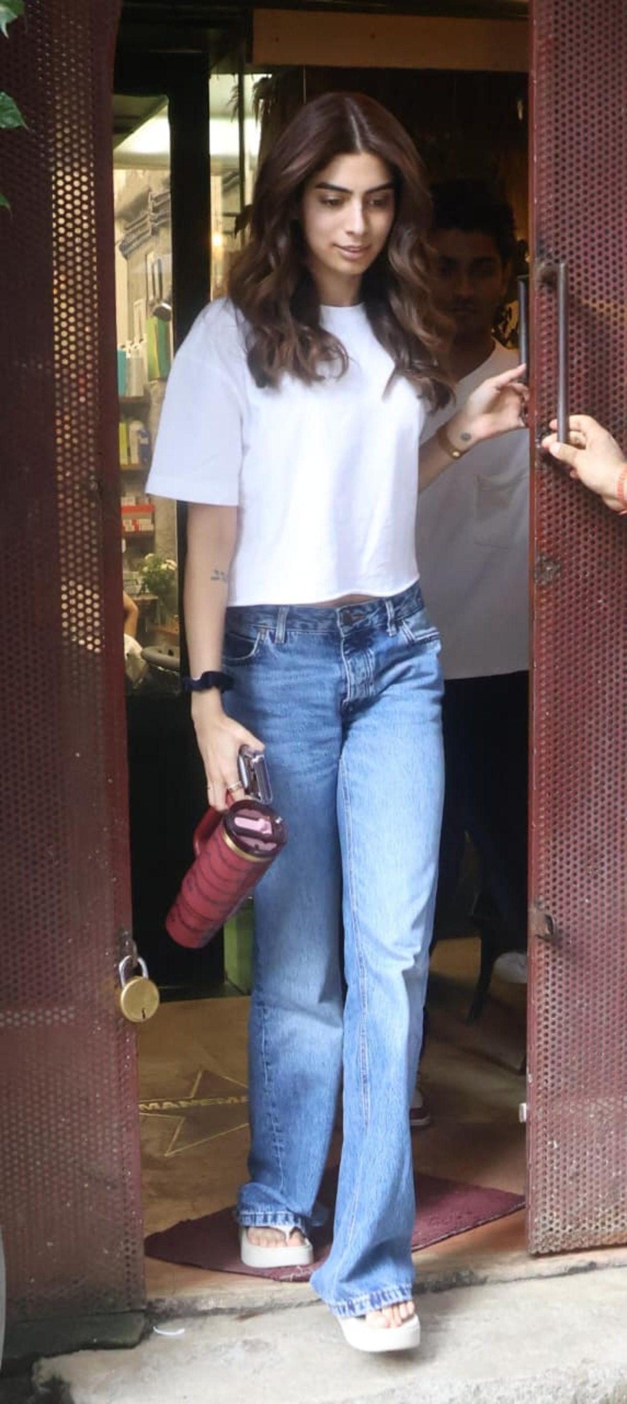 Khushi Kapoor was also seen stepping out in the city as she was papped exiting a salon in the city. Khushi Kapoor was also seen stepping out in the city as she was papped exiting a salon in the city.