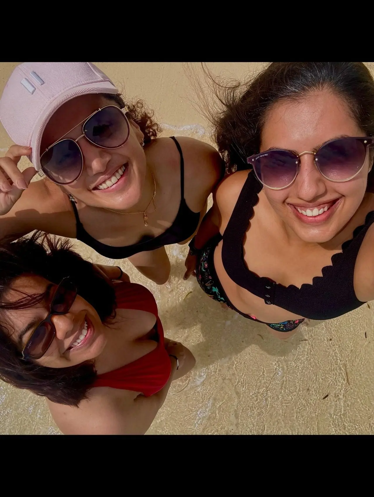 Taapsee also shared a selfie with her freinds from the girls trip. Taapsee also shared a selfie with her freinds from the girls trip.