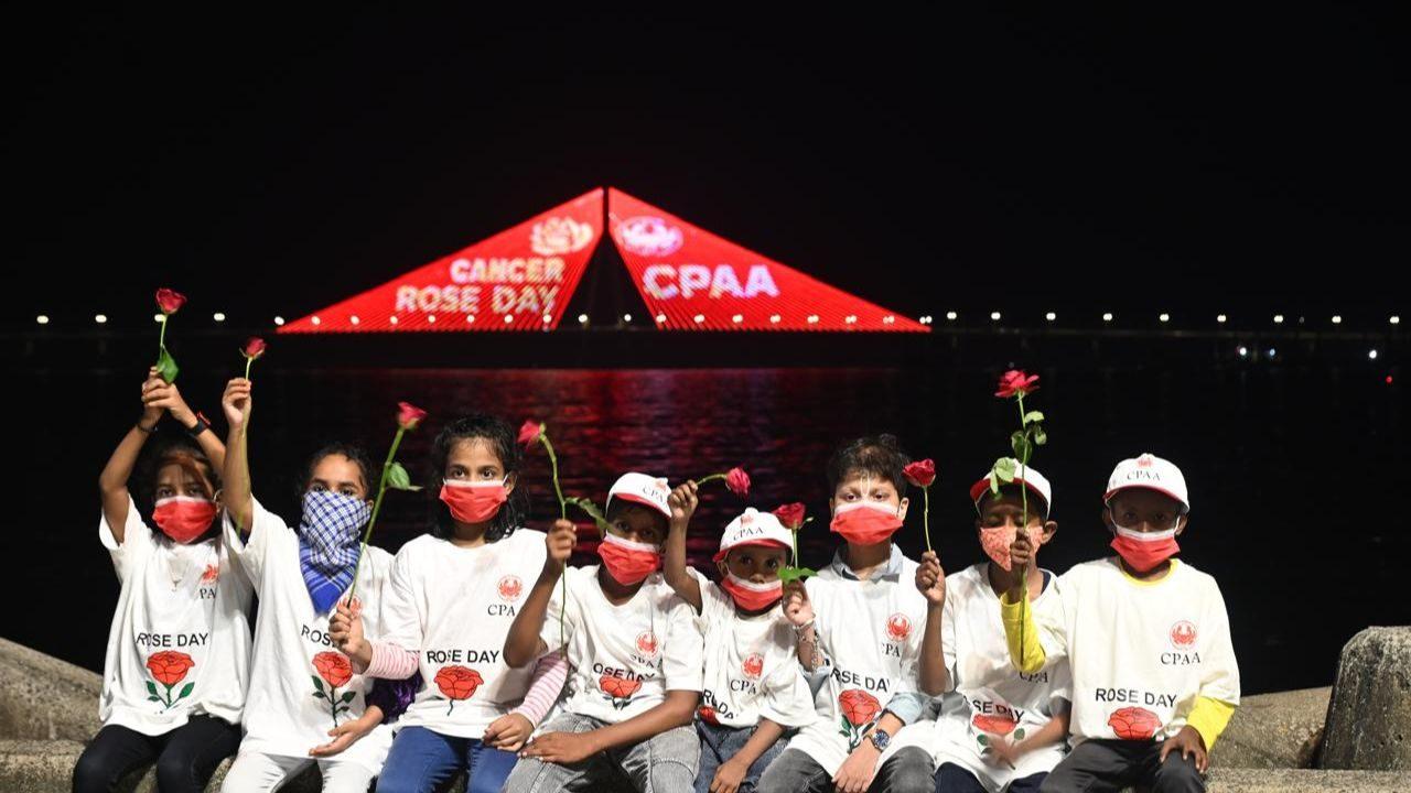 The initiative also saw cancer patients and survivors gather in Dadar, where they held red roses and came together to spread a message of hope, courage and solidarity with people affected by cancer The initiative also saw cancer patients and survivors gather in Dadar, where they held red roses and came together to spread a message of hope, courage and solidarity with people affected by cancer