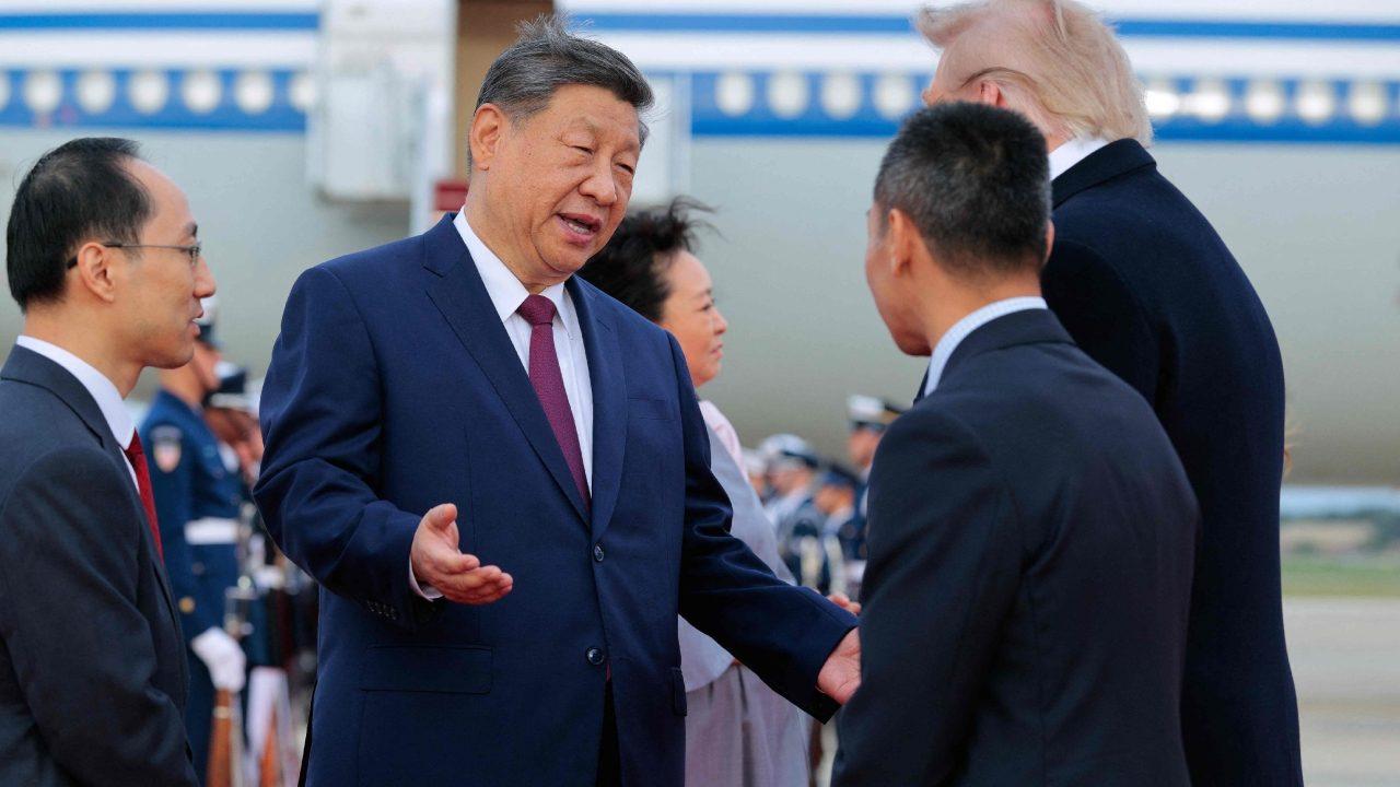 The Chinese delegation comprises Cai Qi, a member of the Standing Committee of the Political Bureau of the Communist Party of China Central Committee and director of the General Office of the Central Committee, and Foreign Minister Wang Yi, a member of the Political Bureau of the Central Committee.