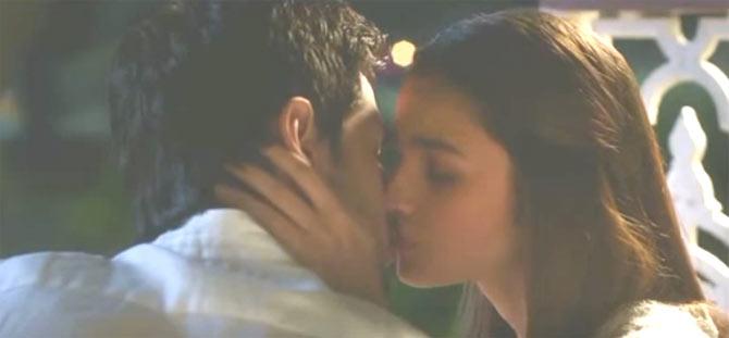 Lead actors Alia Bhatt and Sidharth Malhotra shared an intimate kiss in a scene from the highly successful film. 