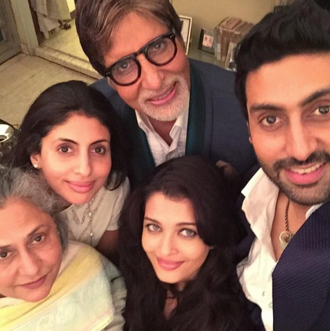 Picture perfect! This photo of Aishwarya Rai Bachchan with Jaya Bachchan, Shweta Bachchan Nanda, Amitabh Bachchan and Abhishek Bachchan deserves to be framed.