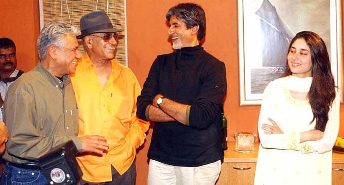 Overall, Amrish Puri appeared in nearly 400 films which also includes Hollywood films. In picture: Amrish Puri with Om Puri, Amitabh Bachchan and Kareena Kapoor Khan.