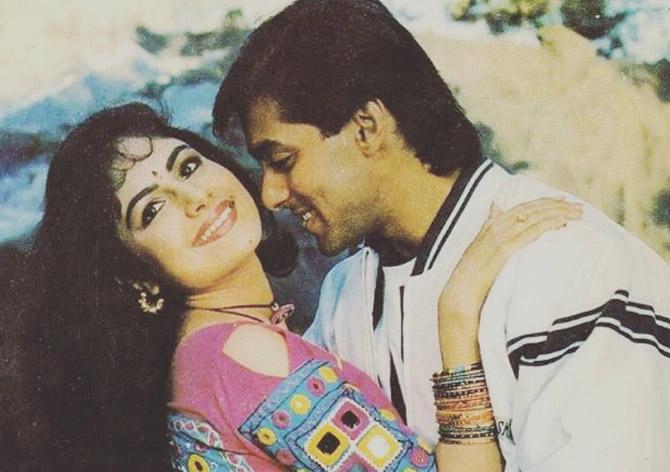 Before Salman Khan-starrer Kurbaan, Ayesha Jhulka made her debut in the Telugu film industry with the film Neti Siddhartha, which starred Akkineni Nagarjuna.
Pictured: Ayesha Jhulka with Salman Khan in a still from their film Kurbaan (1991)