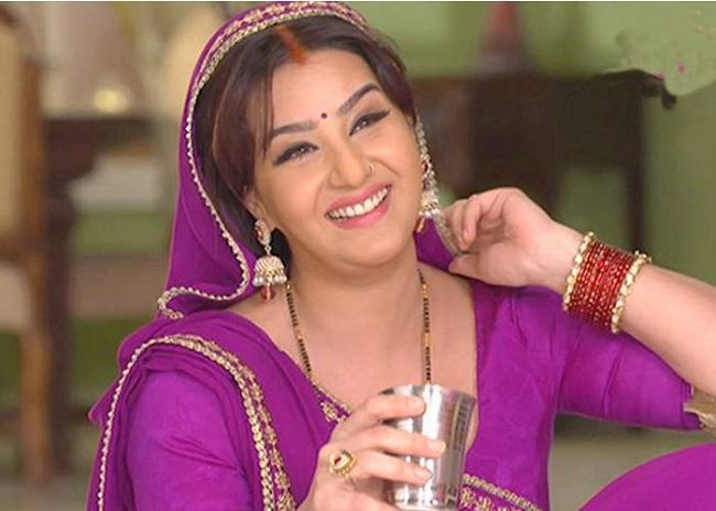 Shilpa Shinde even won the 'Best Comic Actress Award' for her performance in Bhabhiji Ghar Par Hain. The show inspired by the 1995 sitcom Shrimaan Shrimati, which starred Reema Lagoo, Jatin Kanaika, Archana Puran Singh and Rakesh Bedi, revolves around two neighbouring couples, the Mishras and the Tiwaris, in which the husbands are attracted to each other's wives and attempt various tropes to impress them while constantly failing to do so.