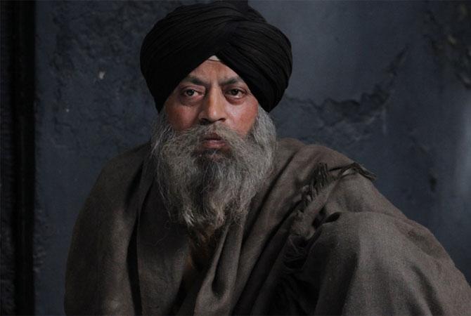 Qissa (2014): Irrfan plays Umber Singh, a Sikh who loses everything during the partition of India in 1947, and is forced to leave his homeland. He wishes for a male heir. When his fourth daughter (Tillotama Shome) is born, he decides to raise her as a son, to the extent that he gets her married to a woman. Irrfan and Tillotama have garnered critical acclaim for their performance and the film has been lauded at several international film festivals.